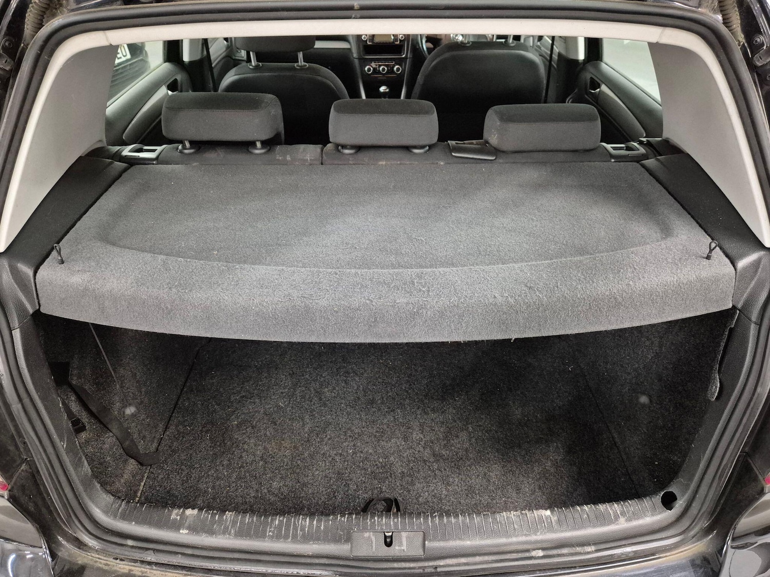 Used Volkswagen Golf 2010 for sale - 77066786: Photo 52