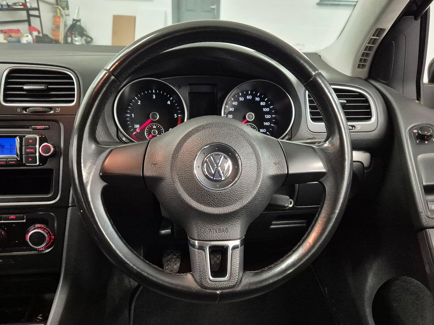 Used Volkswagen Golf 2010 for sale - 77066786: Photo 53