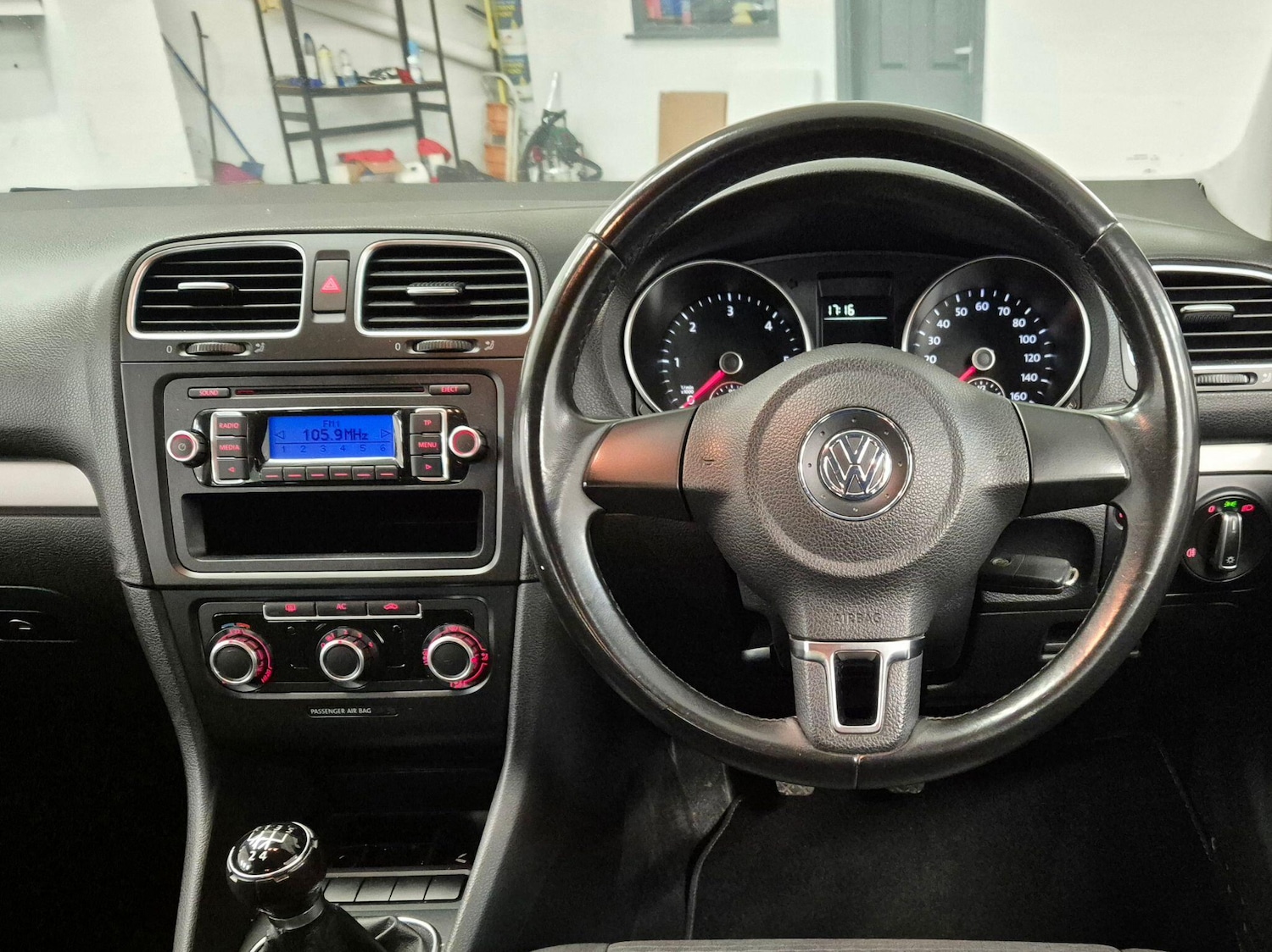 Used Volkswagen Golf 2010 for sale - 77066786: Photo 54