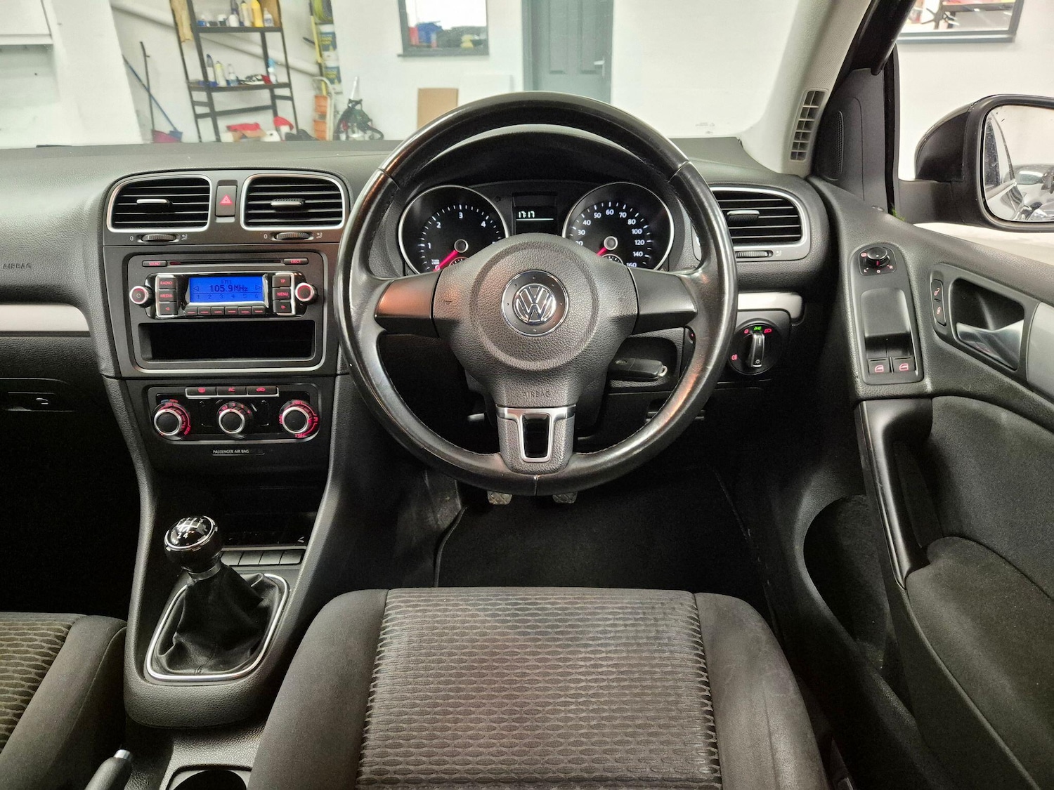 Used Volkswagen Golf 2010 for sale - 77066786: Photo 73