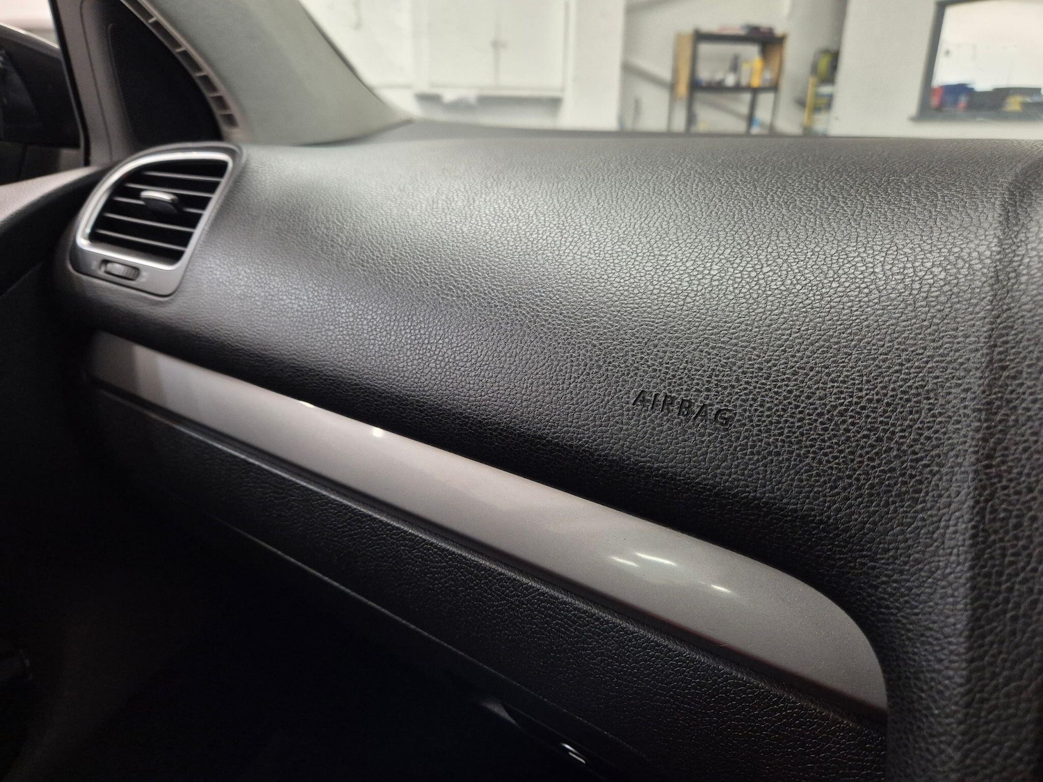 Used Volkswagen Golf 2010 for sale - 77066786: Photo 74