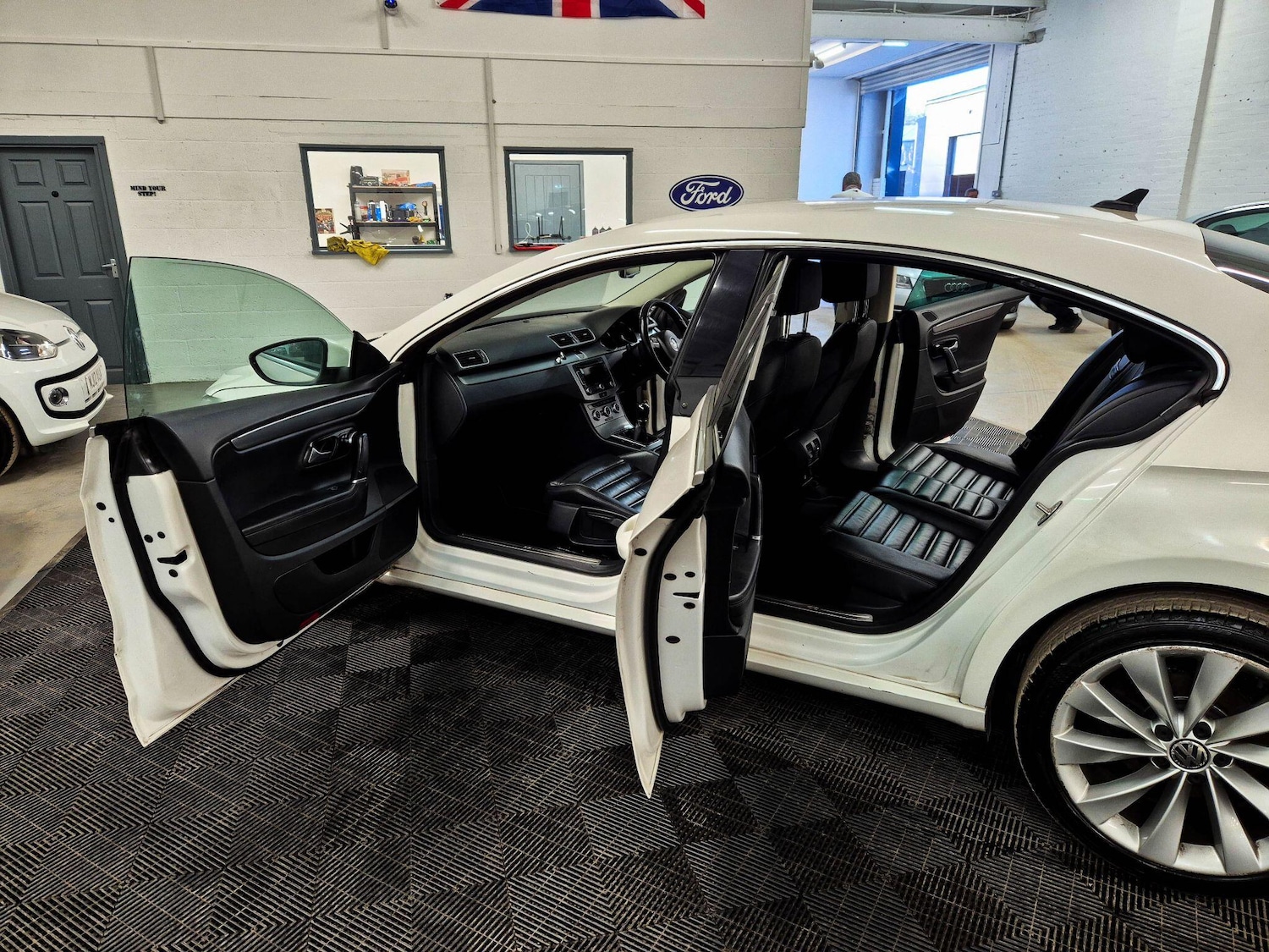 Used Volkswagen CC 2013 for sale - 77958343: Photo 29