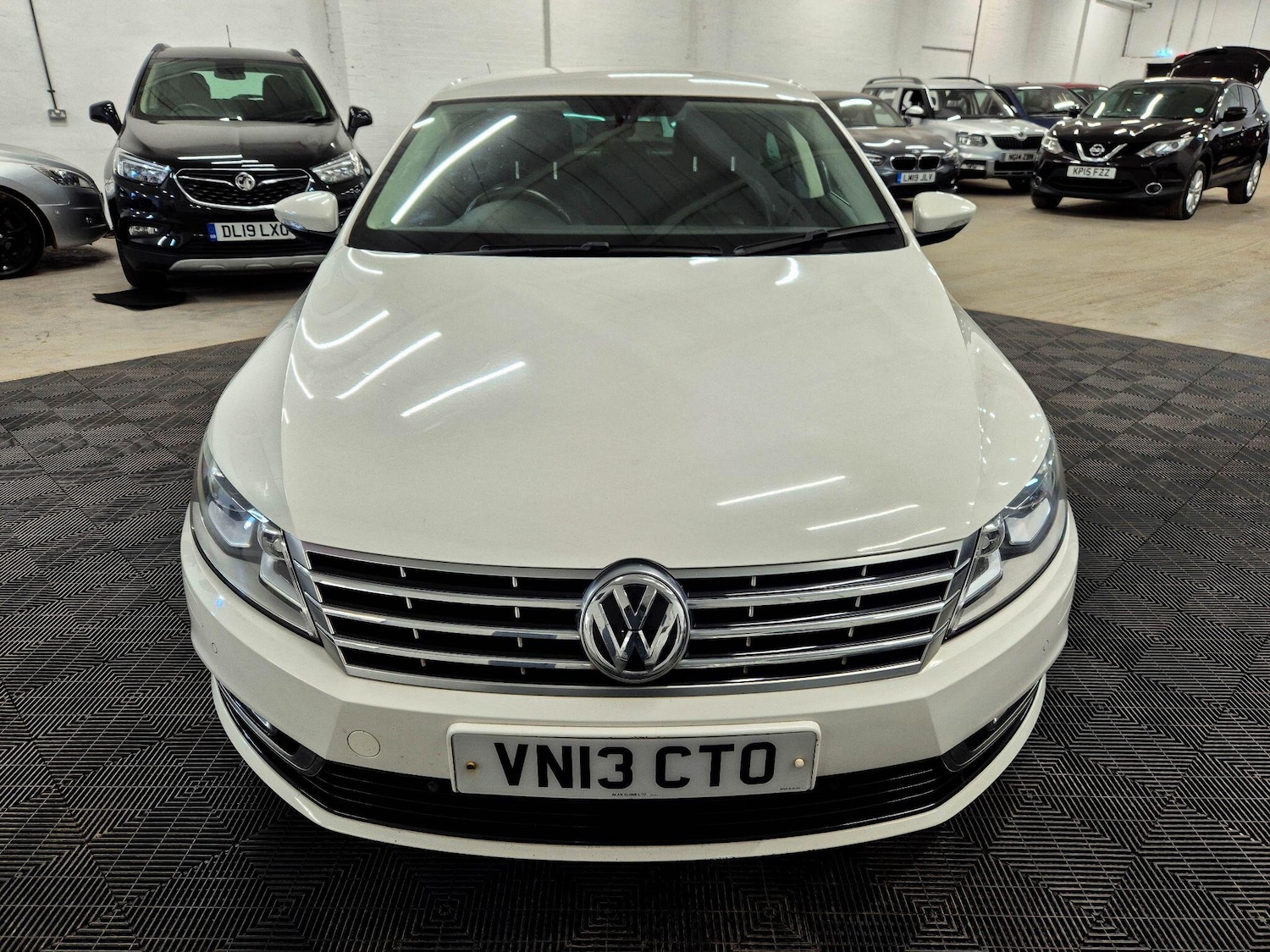 Used Volkswagen CC 2013 for sale - 77958343: Photo 5