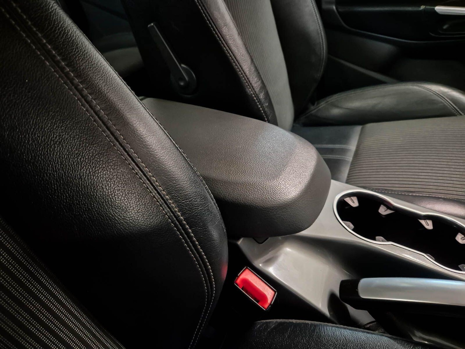 Used Ford Grand C-Max 2013 for sale - 77060287: Photo 30