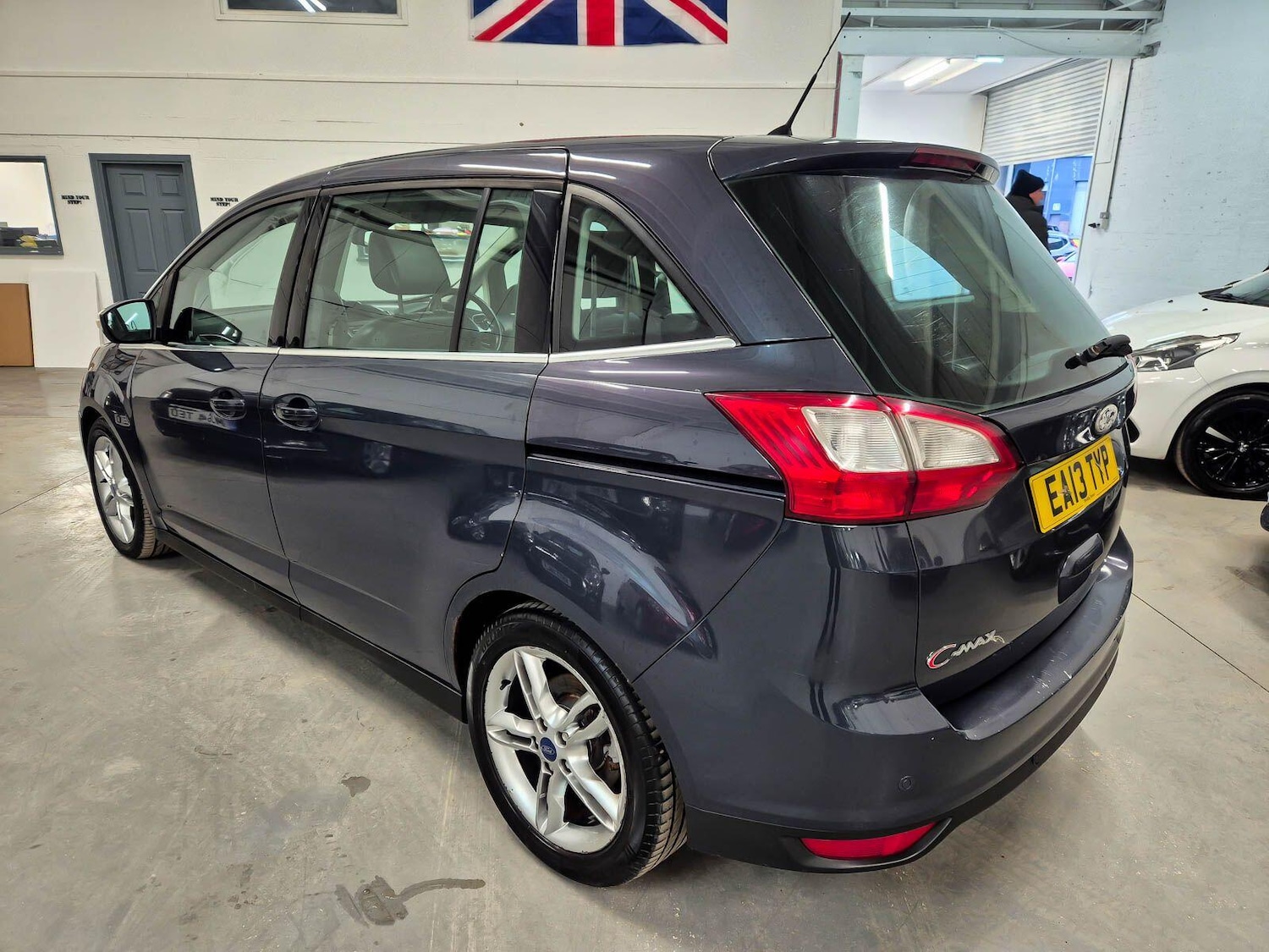 Used Ford Grand C-Max 2013 for sale - 77060287: Photo 7