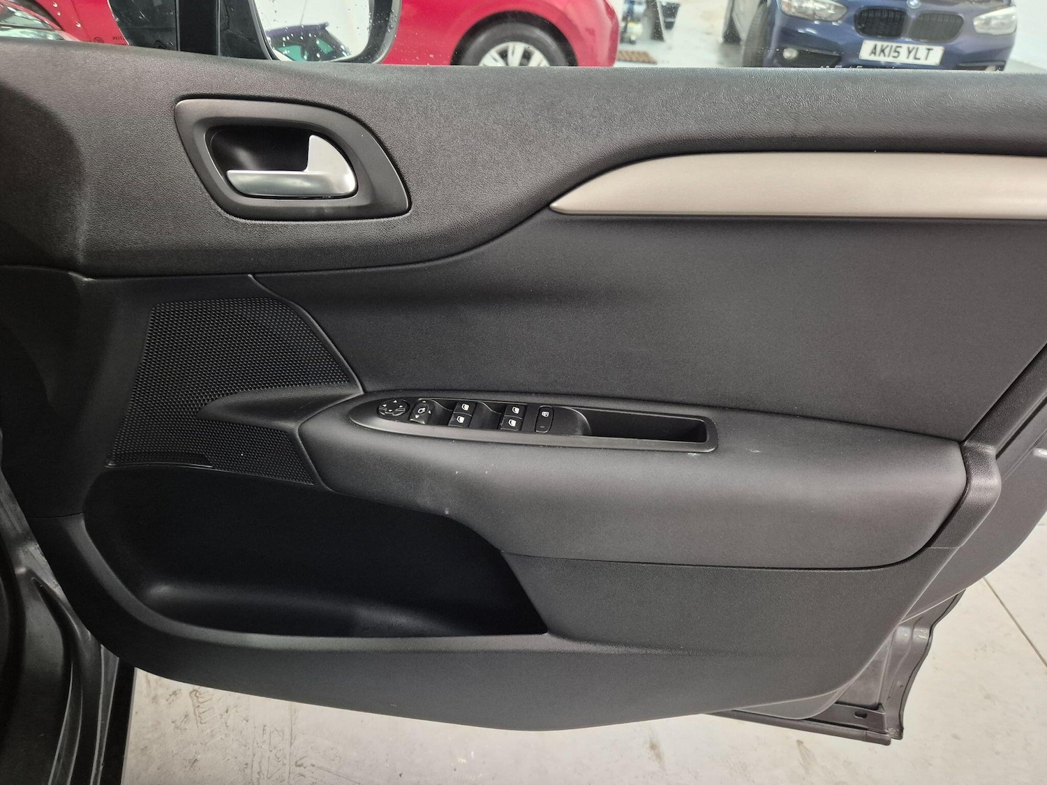 Used Citroen C4 2015 for sale - 76786574: Photo 30