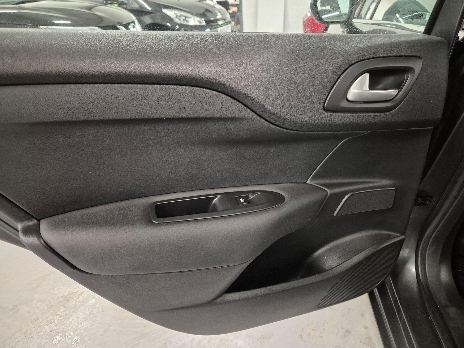 Used Citroen C4 2015 for sale - 76786574: Photo 38