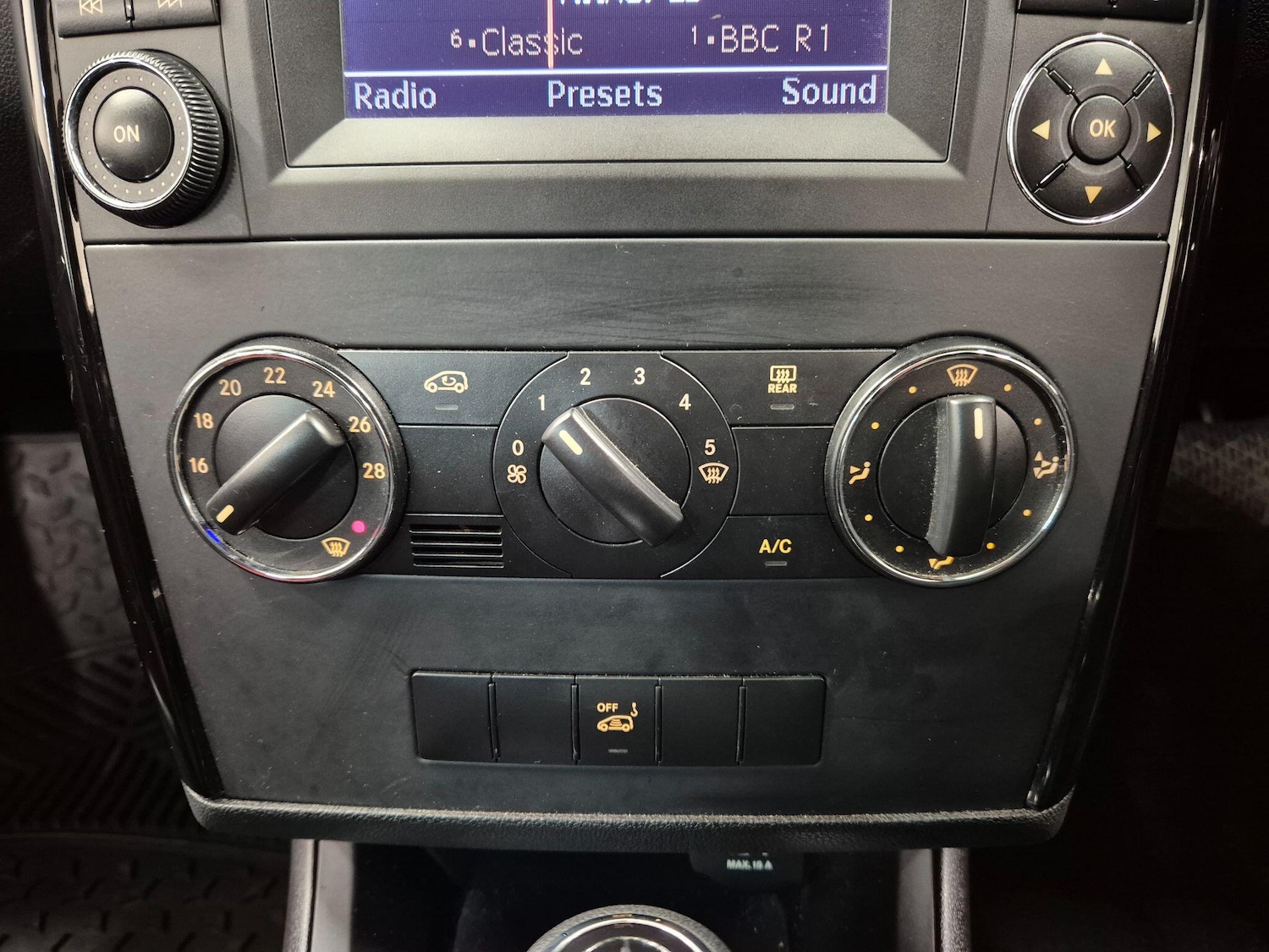 Used Mercedes-Benz A-Class 2010 for sale - 77229437: Photo 60