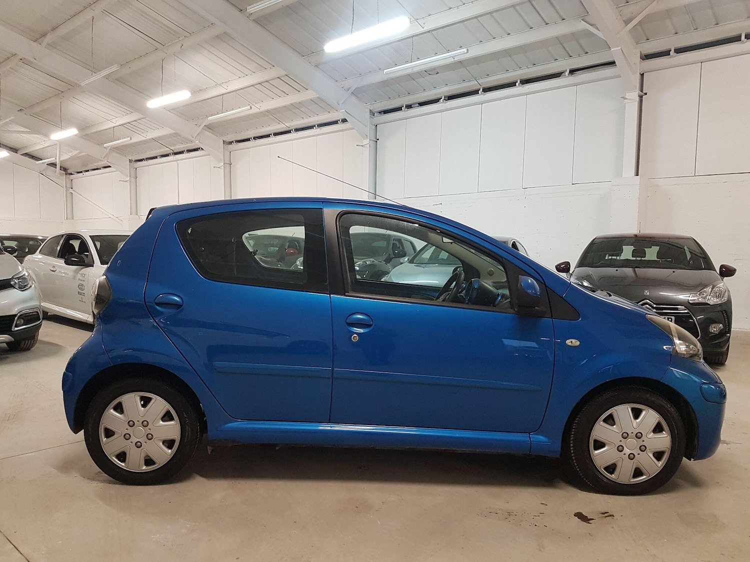 Used Toyota AYGO for sale - 76522065: Photo 10