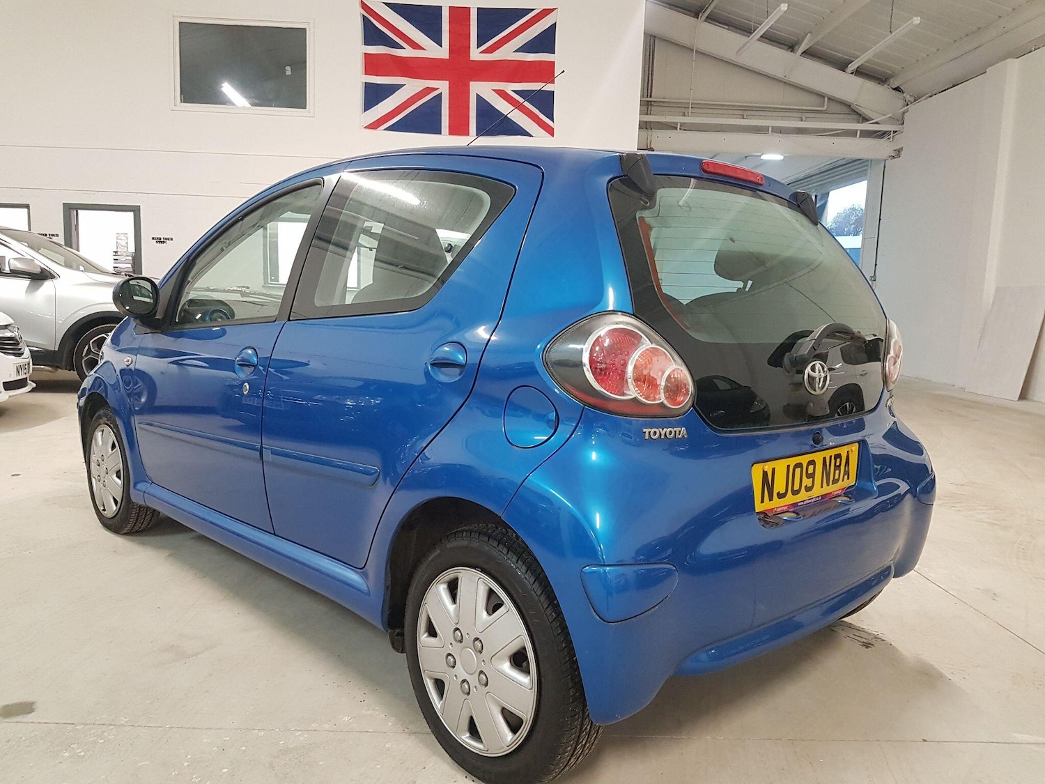 Used Toyota AYGO for sale - 76522065: Photo 6