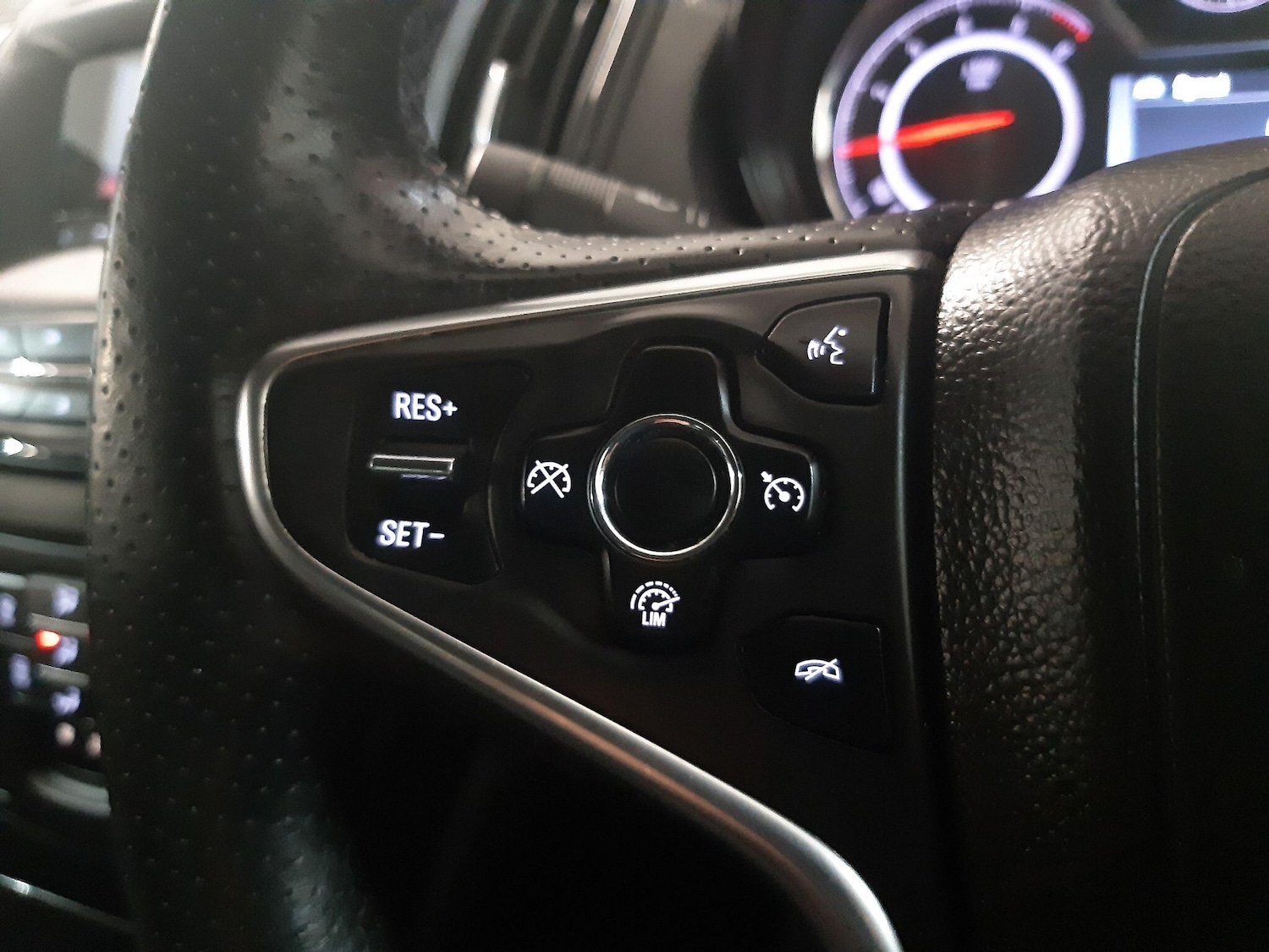 Used Vauxhall Insignia 2014 for sale - 76728146: Photo 21