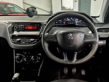 Used Peugeot 2008 2015 for sale - 78245583: Photo