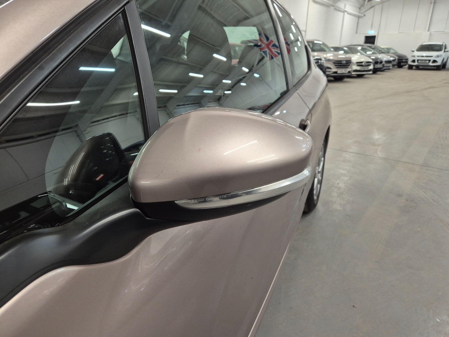 Used Peugeot 208 2013 for sale - 77255191: Photo 13