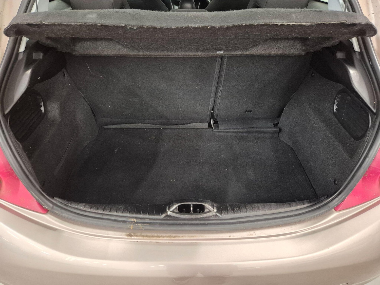 Used Peugeot 208 2013 for sale - 77255191: Photo 22