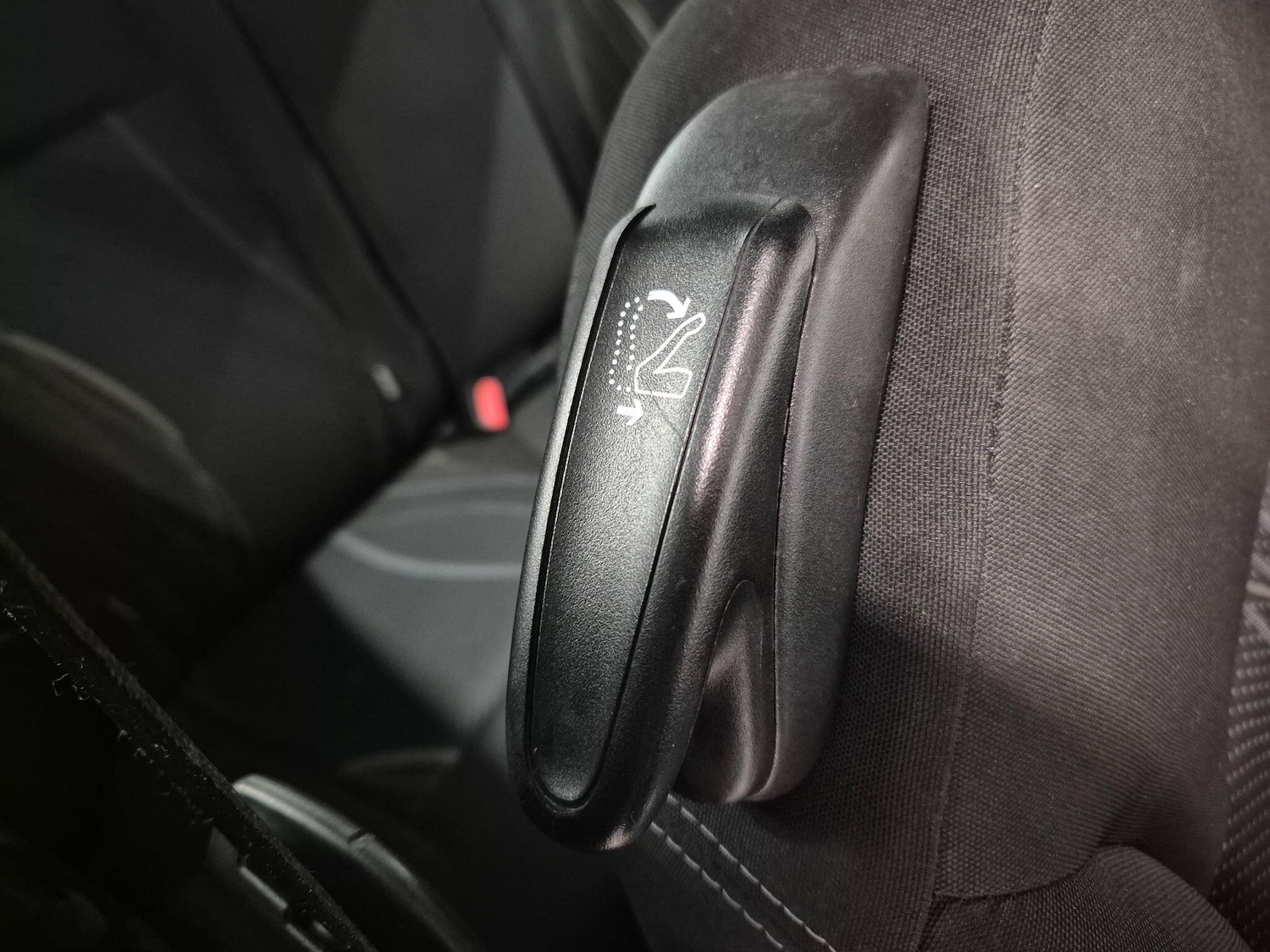 Used Peugeot 208 2013 for sale - 77255191: Photo 29