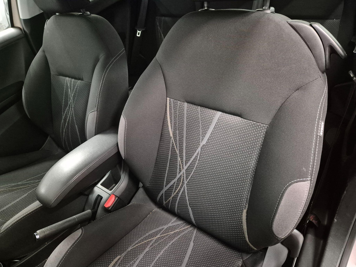 Used Peugeot 208 2013 for sale - 77255191: Photo 35