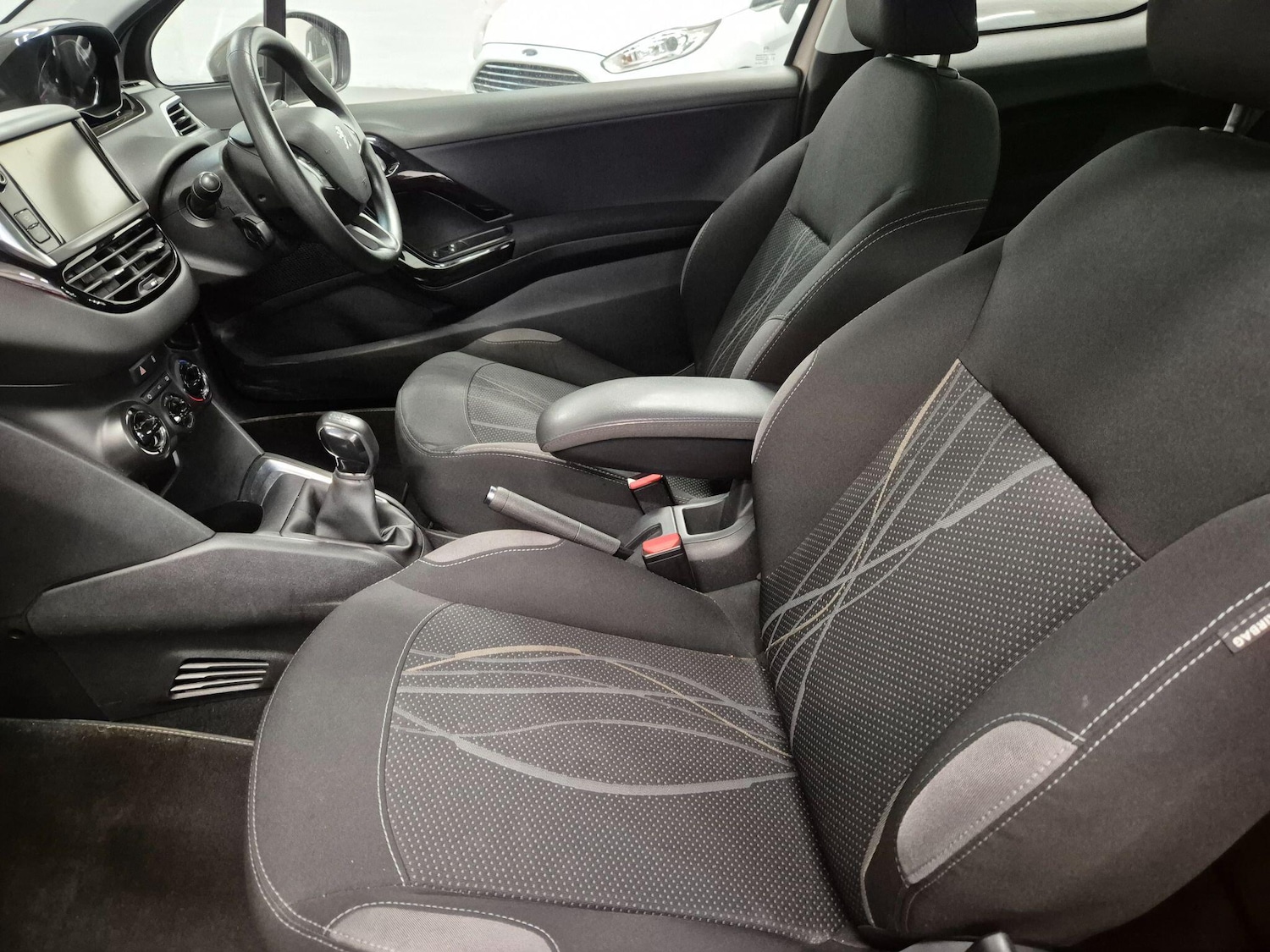 Used Peugeot 208 2013 for sale - 77255191: Photo 36