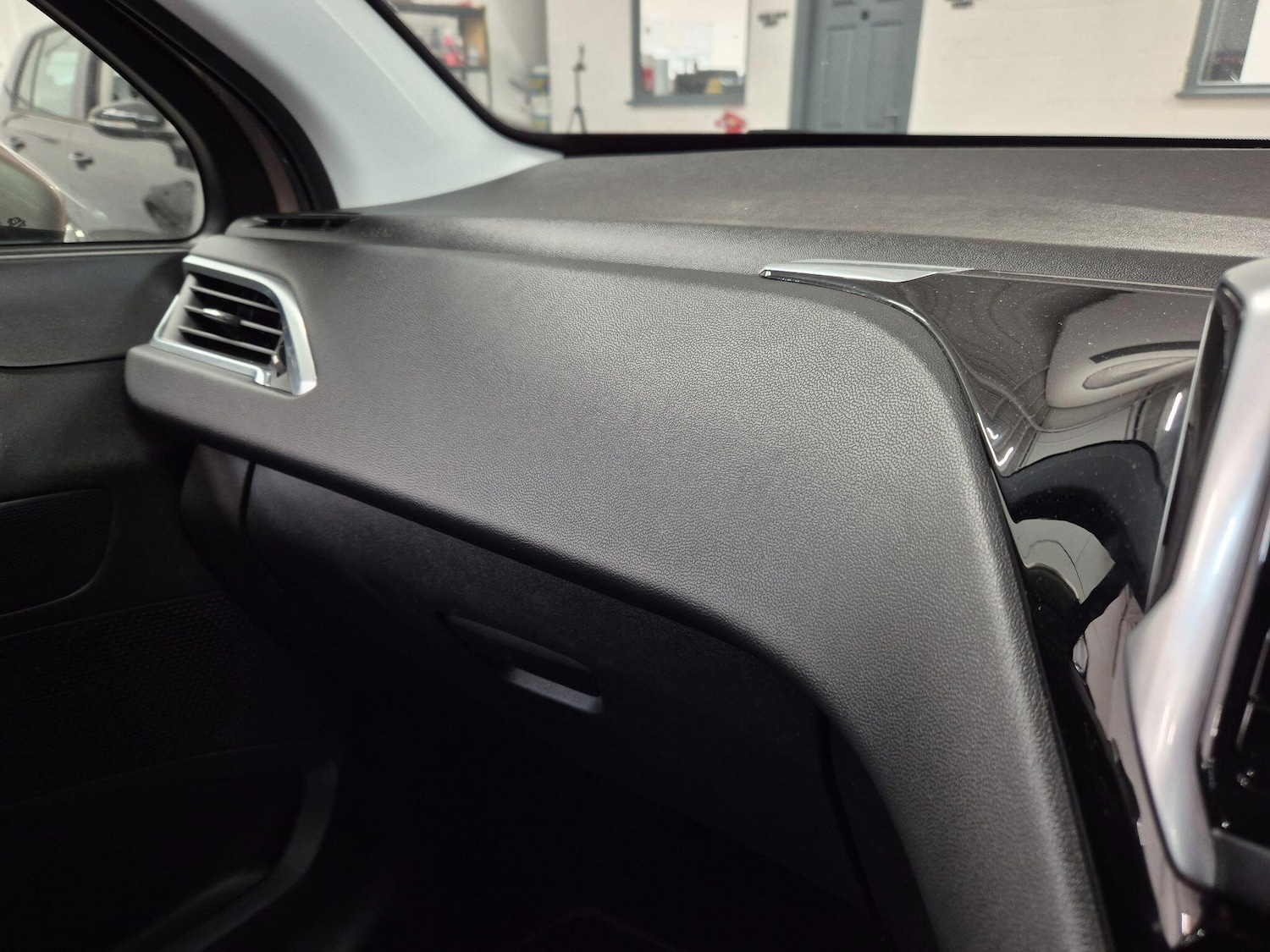 Used Peugeot 208 2013 for sale - 77255191: Photo 48