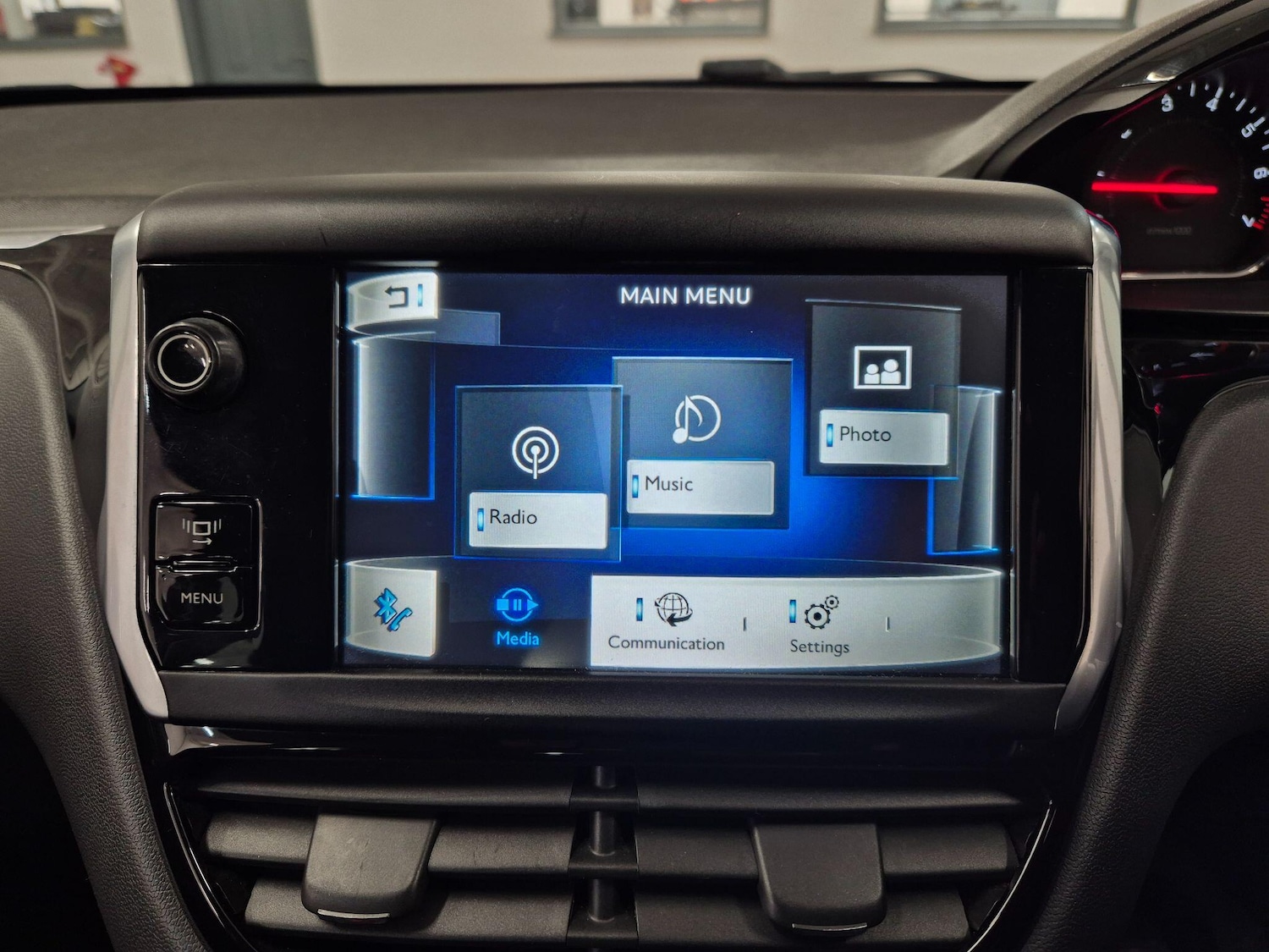 Used Peugeot 208 2013 for sale - 77255191: Photo 50