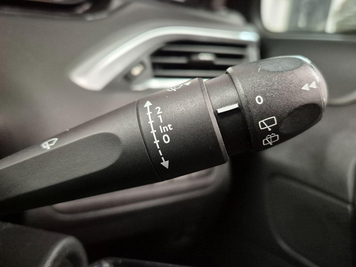 Used Peugeot 208 2013 for sale - 77255191: Photo 61