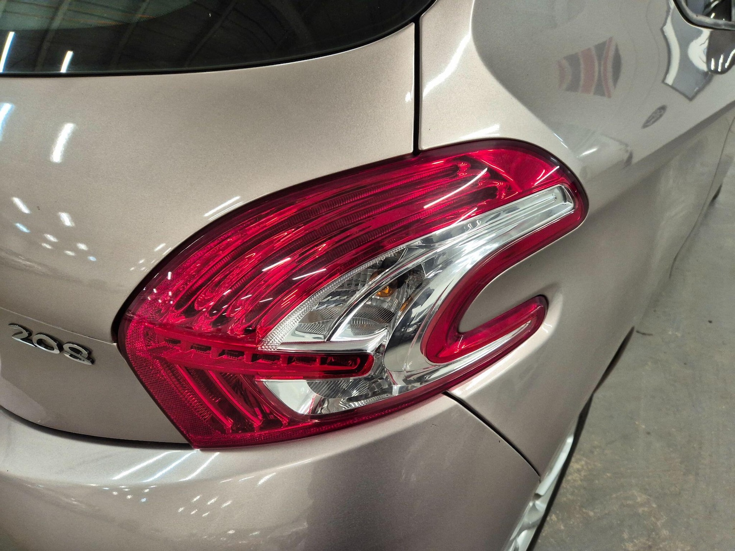 Used Peugeot 208 2013 for sale - 77255191: Photo 7