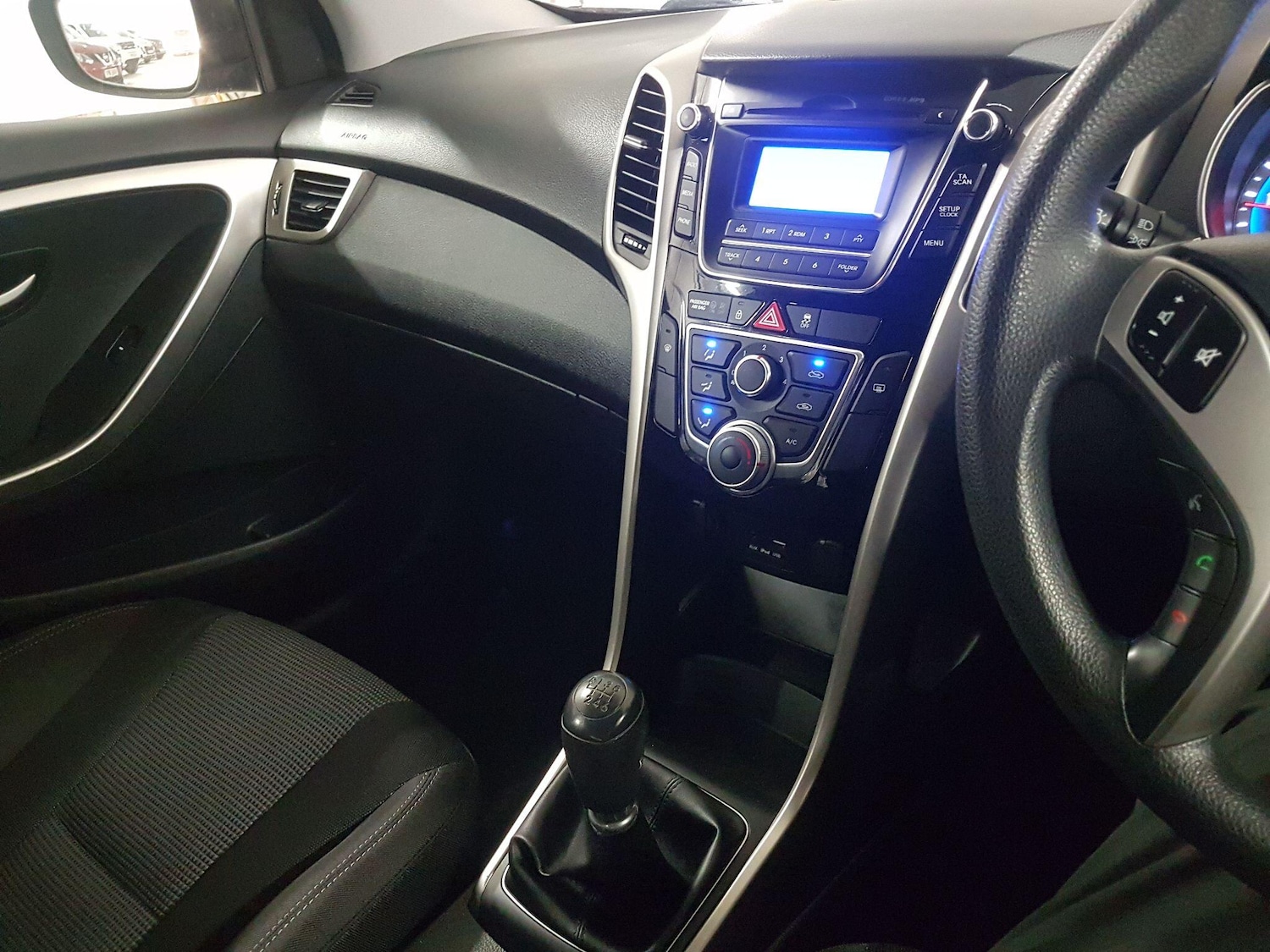 Used Hyundai i30 2015 for sale - 76472679: Photo 13