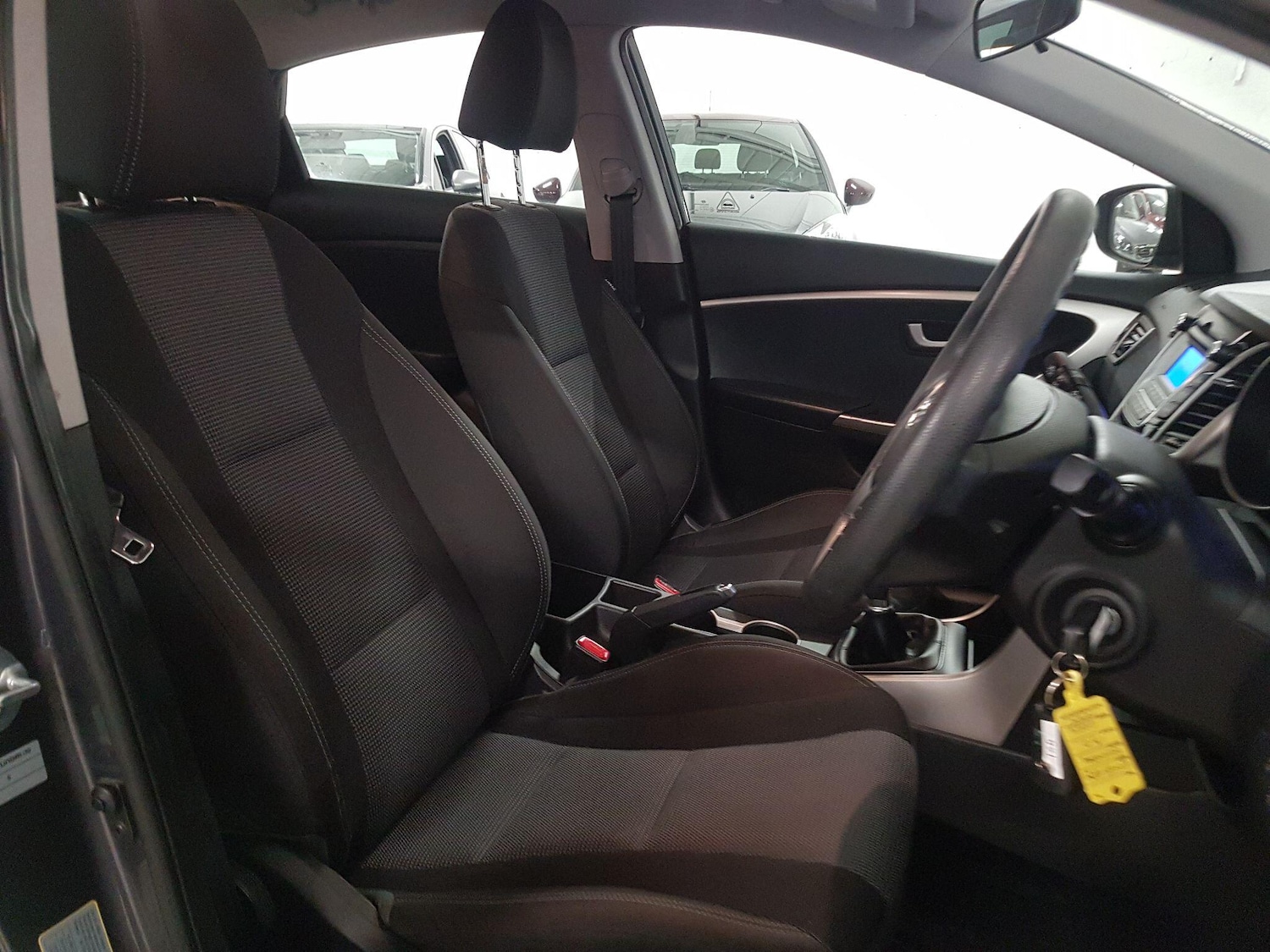 Used Hyundai i30 2015 for sale - 76472679: Photo 15