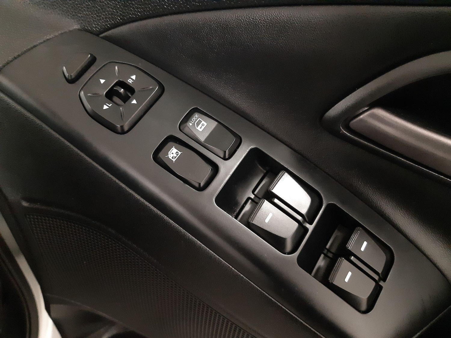 Used Hyundai Ix35 2013 for sale - 76715133: Photo 24