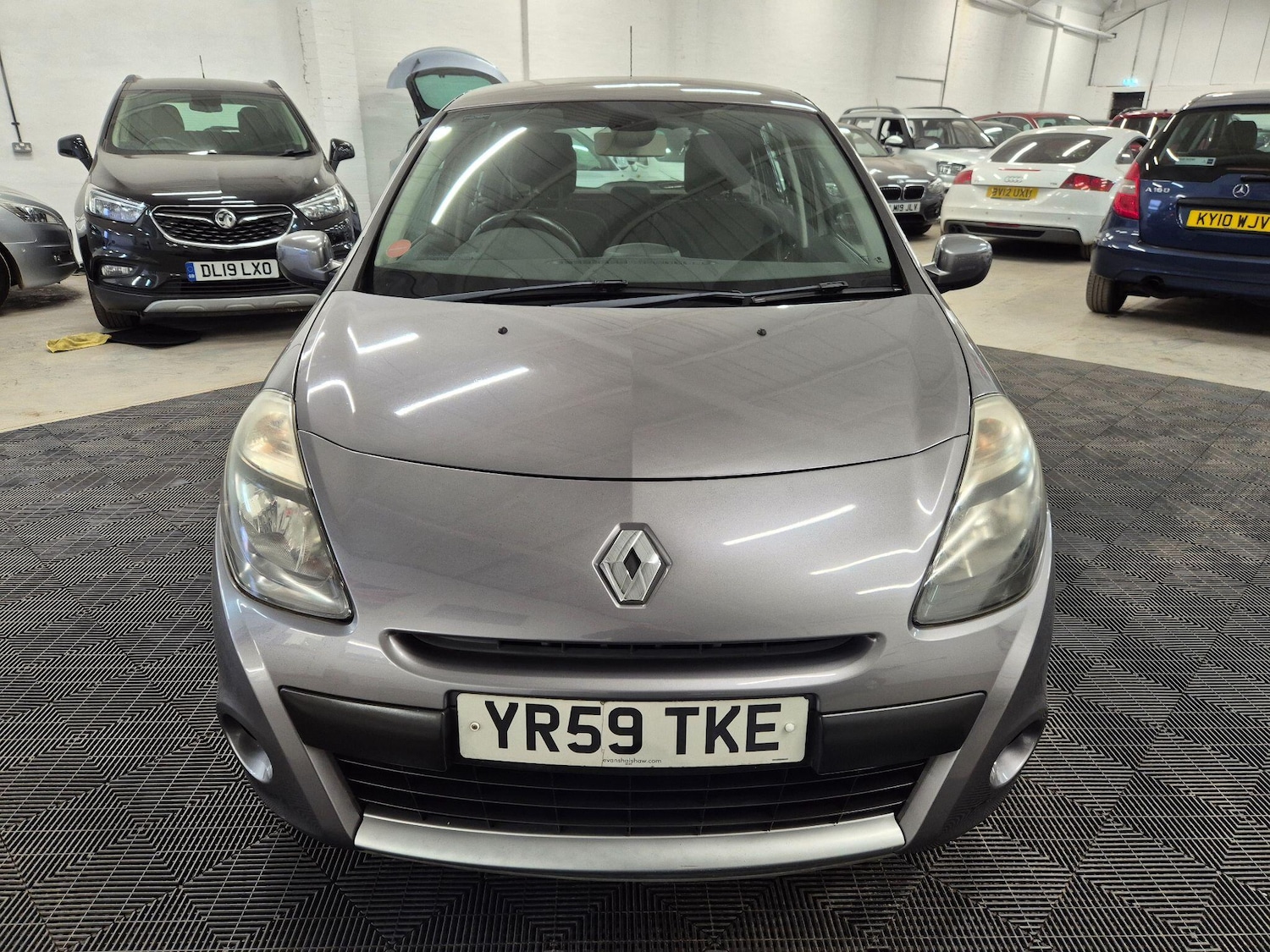 Used Renault Clio for sale - 77768955: Photo 2