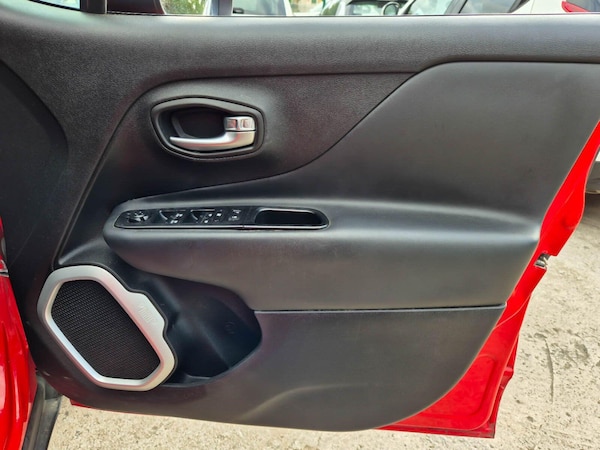 Used Jeep Renegade 2016 for sale - 75697303: Photo 33
