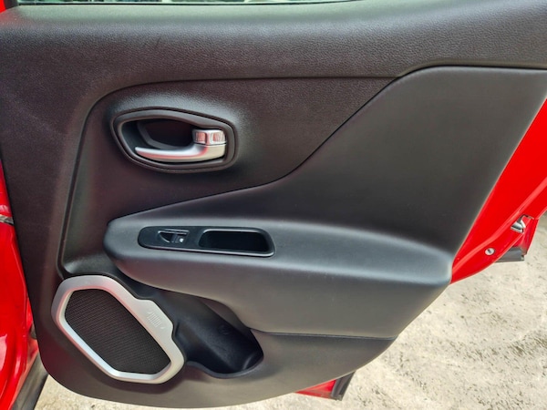 Used Jeep Renegade 2016 for sale - 75697303: Photo 38