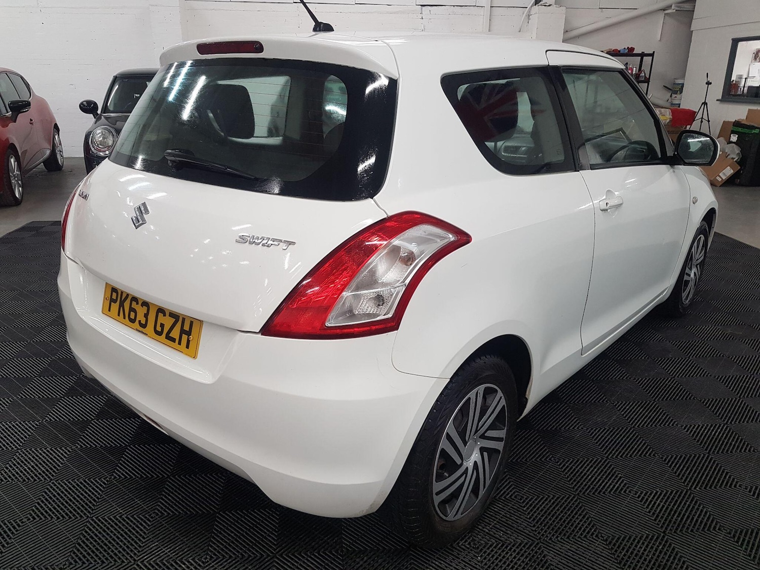 Used Suzuki Swift 2013 for sale - 77306041: Photo 9
