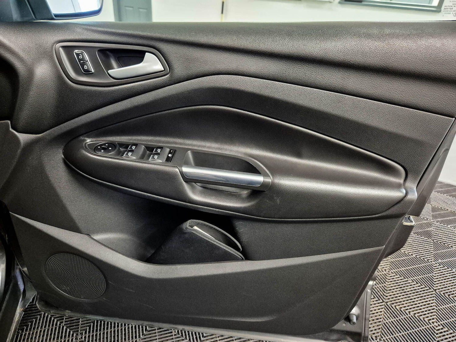 Used Ford Kuga for sale - 78205388: Photo 43