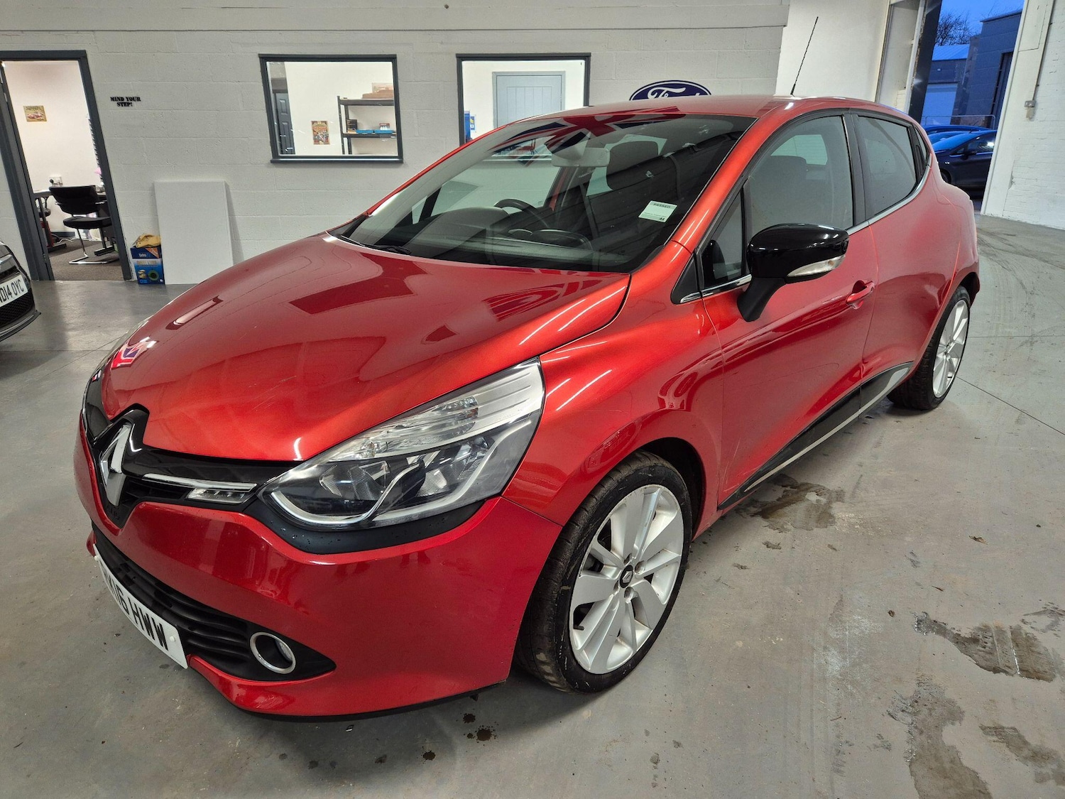 Used Renault Clio 2016 for sale - 76899479: Photo 3