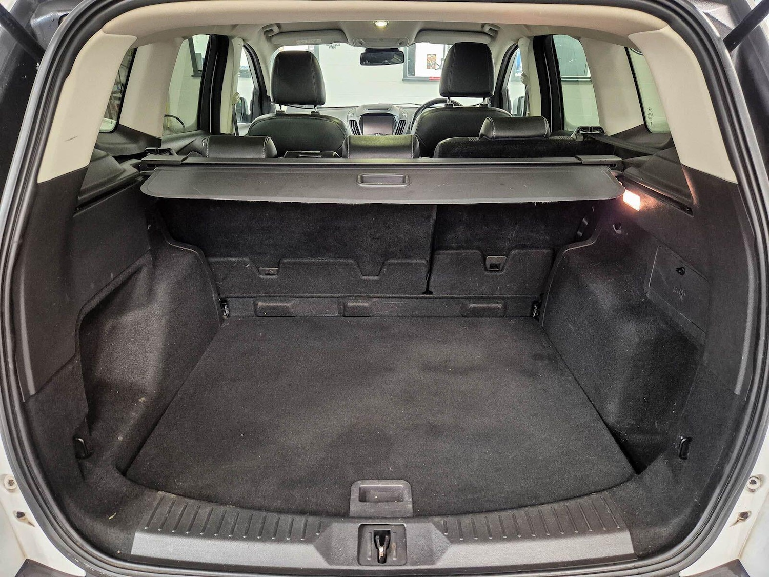 Used Ford Kuga 2016 for sale - 77040953: Photo 28