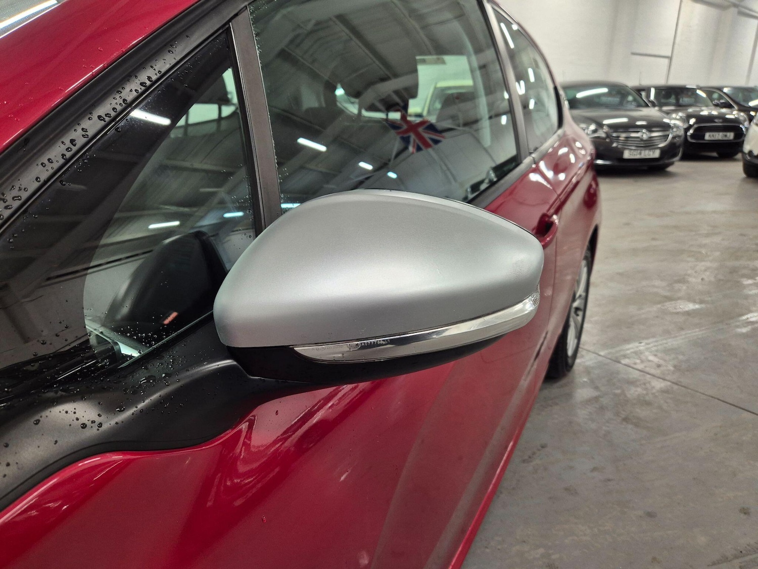 Used Peugeot 208 2014 for sale - 76786455: Photo 12