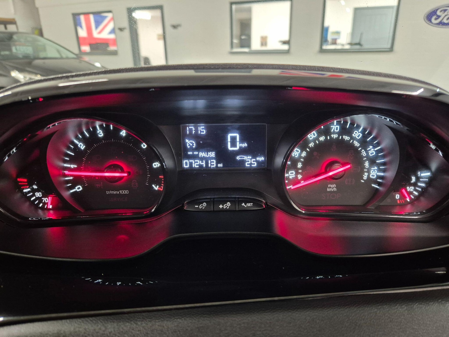 Used Peugeot 208 2014 for sale - 76786455: Photo 24