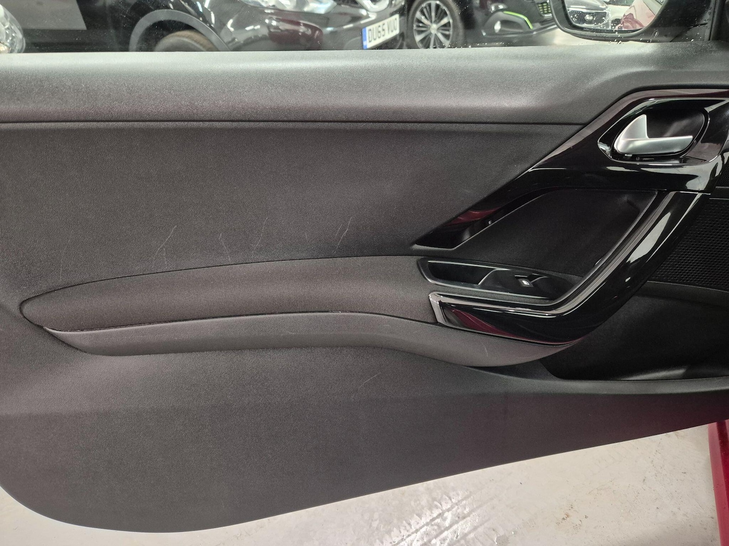 Used Peugeot 208 2014 for sale - 76786455: Photo 35