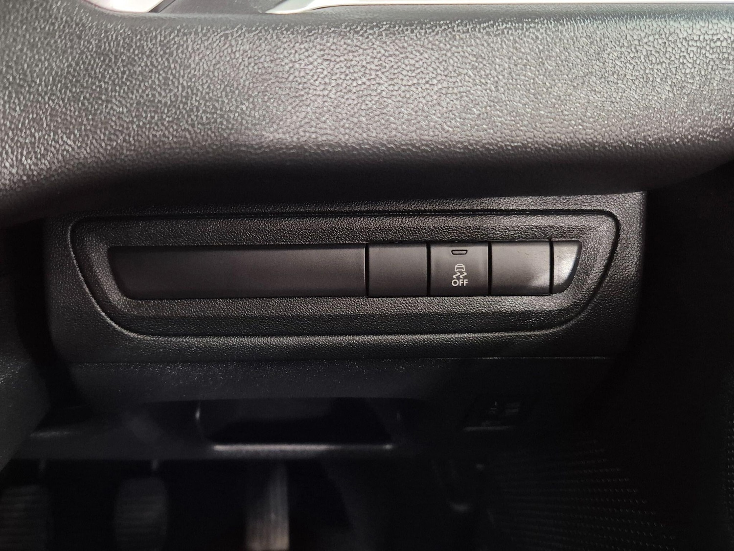 Used Peugeot 208 2014 for sale - 76786455: Photo 50