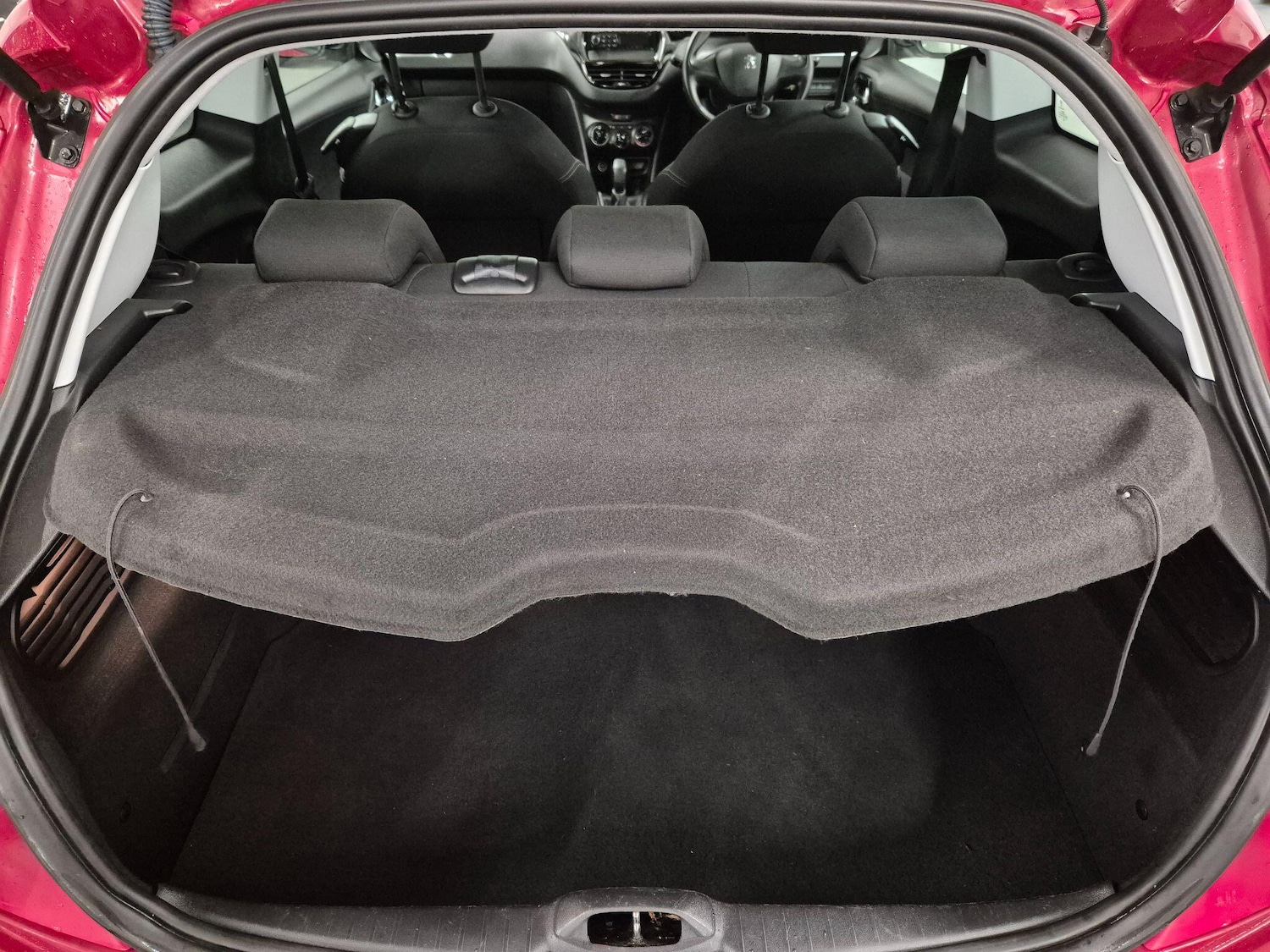 Used Peugeot 208 2014 for sale - 76786455: Photo 51