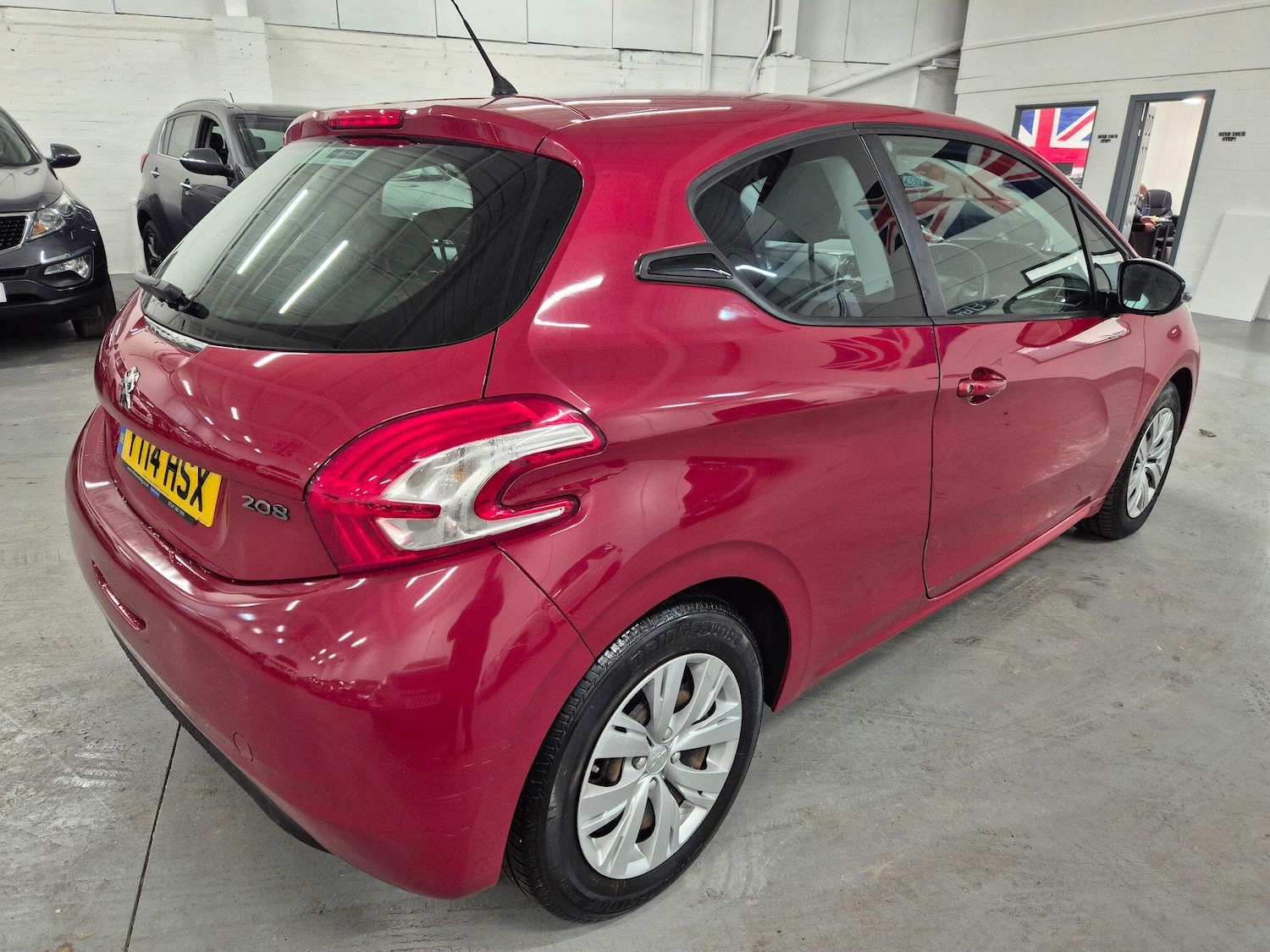 Used Peugeot 208 2014 for sale - 76786455: Photo 9