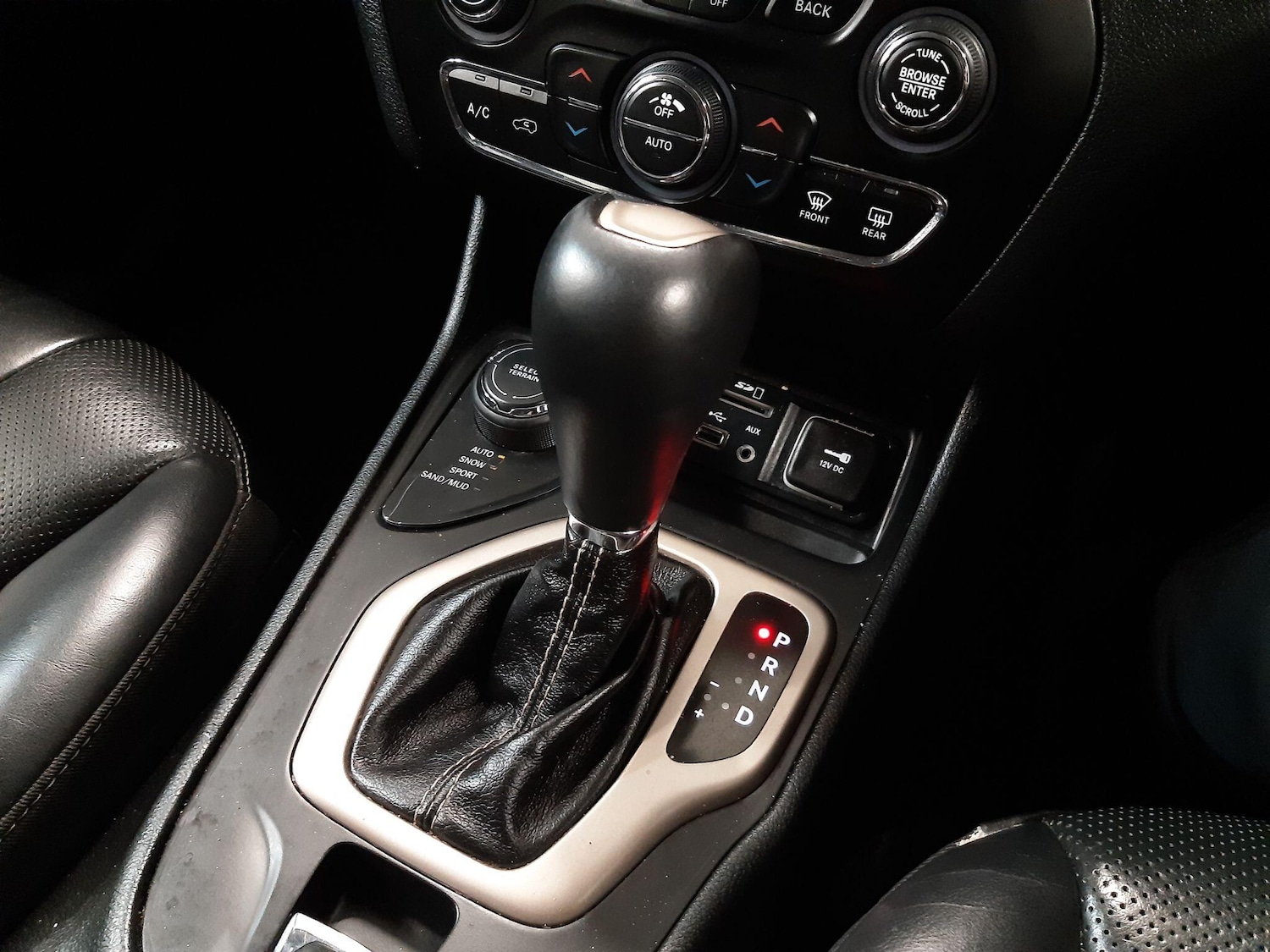 Used Jeep Cherokee 2015 for sale - 76644930: Photo 12