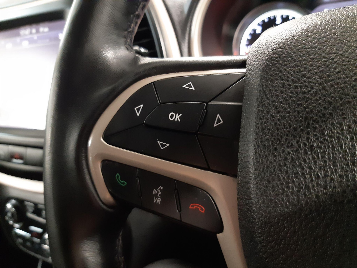 Used Jeep Cherokee 2015 for sale - 76644930: Photo 24