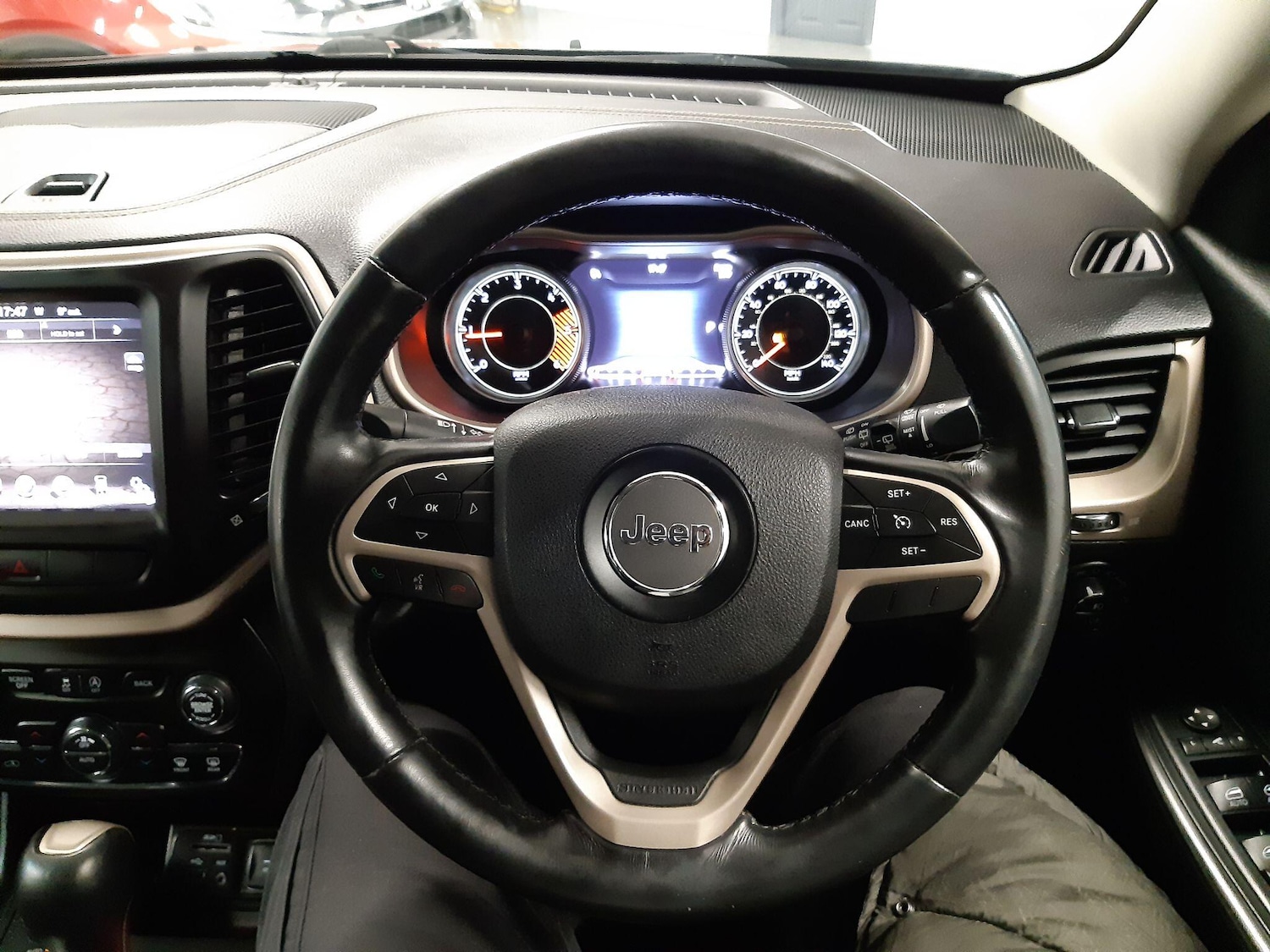 Used Jeep Cherokee 2015 for sale - 76644930: Photo 48