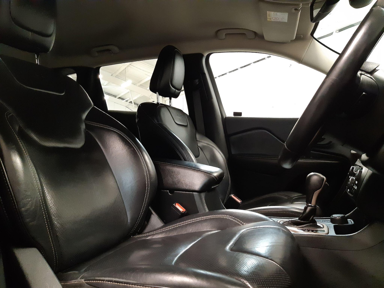 Used Jeep Cherokee 2015 for sale - 76644930: Photo 49