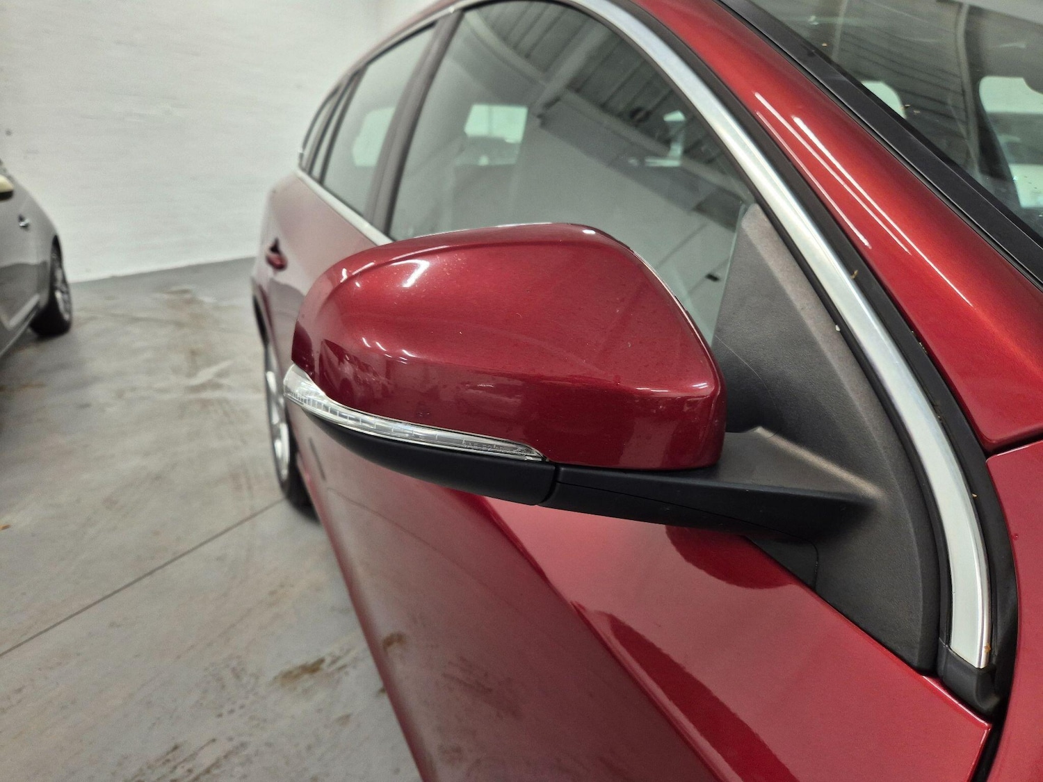 Used Volvo V60 2014 for sale - 76899700: Photo 12