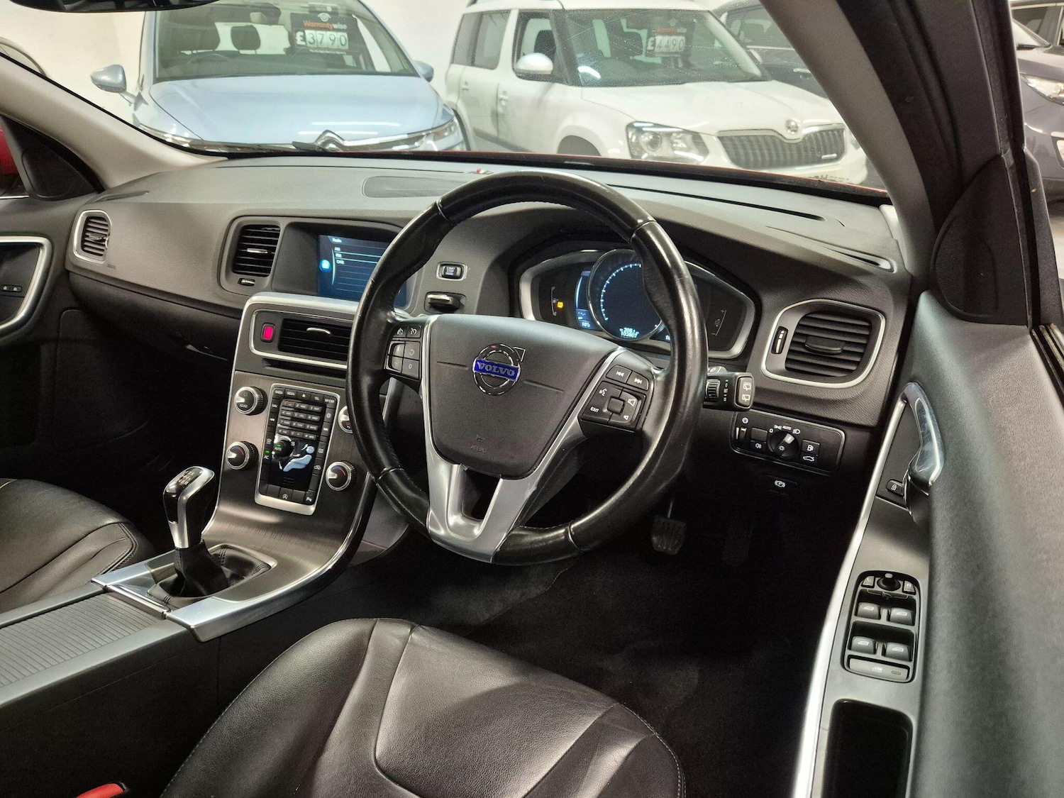 Used Volvo V60 2014 for sale - 76899700: Photo 26