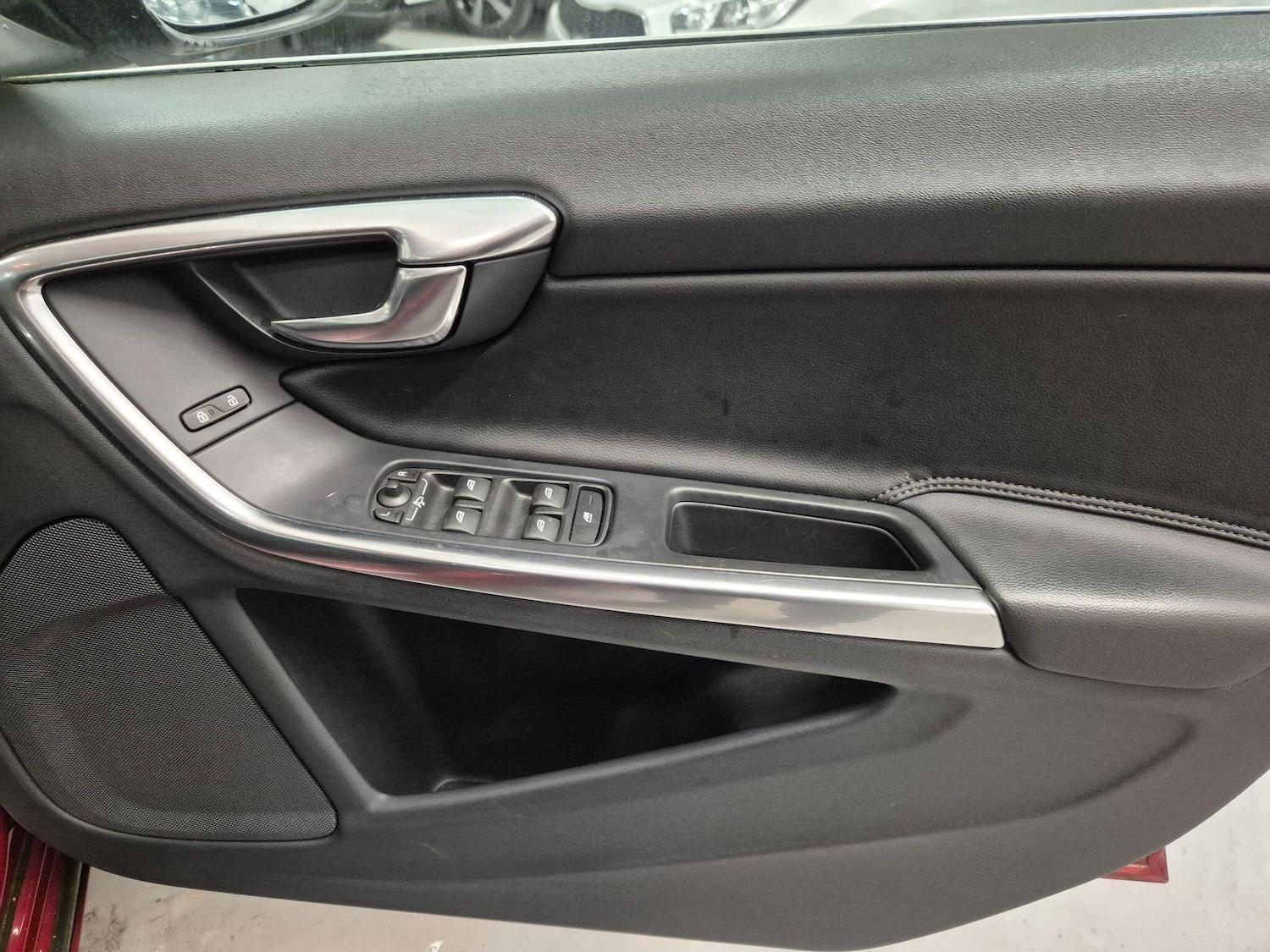 Used Volvo V60 2014 for sale - 76899700: Photo 35