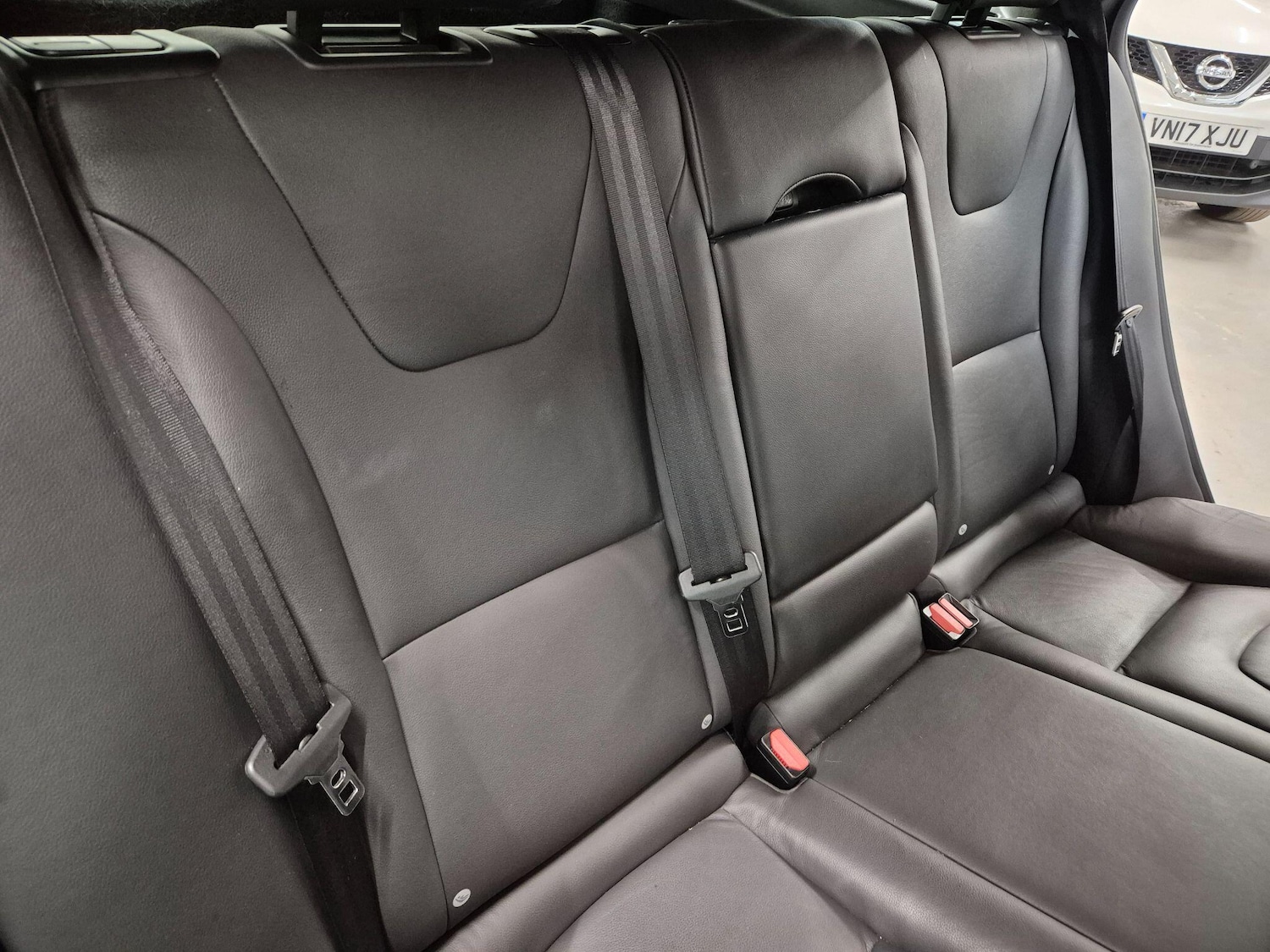 Used Volvo V60 2014 for sale - 76899700: Photo 43