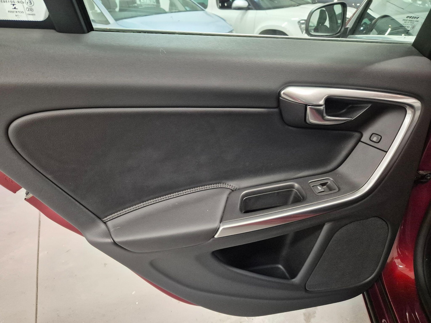 Used Volvo V60 2014 for sale - 76899700: Photo 47